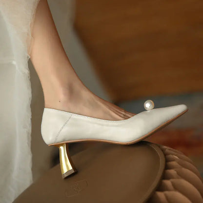 Pointed Thick Heel Shoes for Trendy Dating