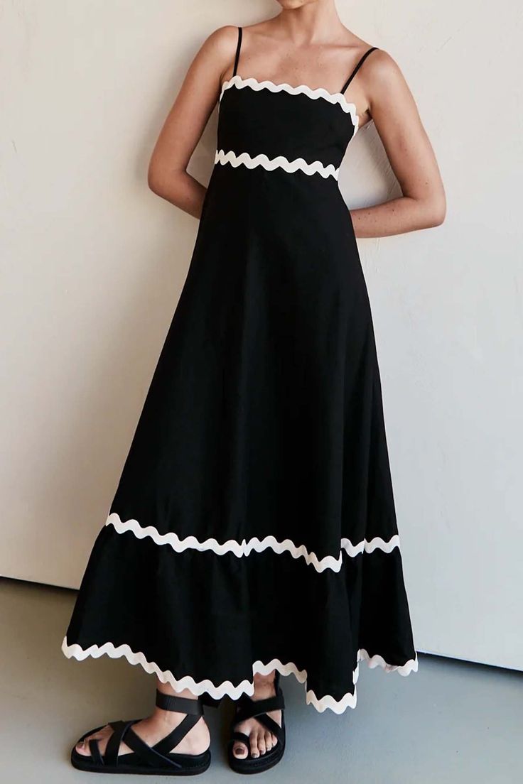 Benny Maxi Dress – Timeless Elegance with a Modern Edge