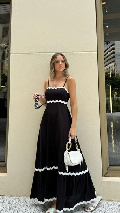 Benny Maxi Dress – Timeless Elegance with a Modern Edge